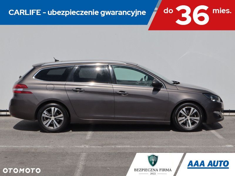 Peugeot 308 - 8