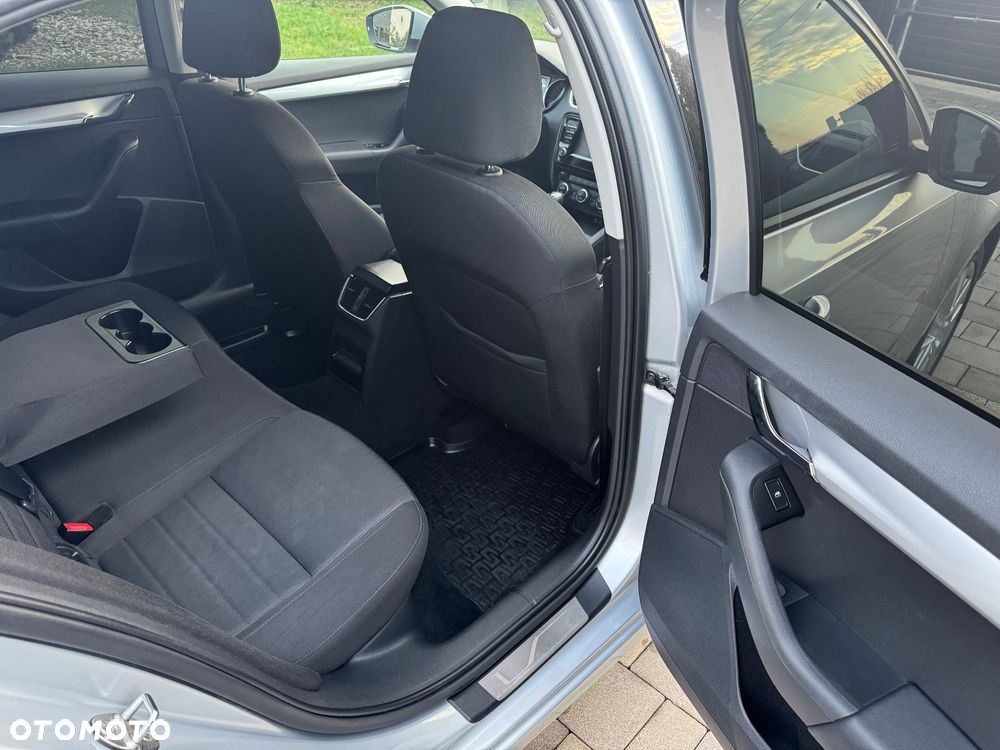 Skoda Octavia 1.4 TSI Joy - 27