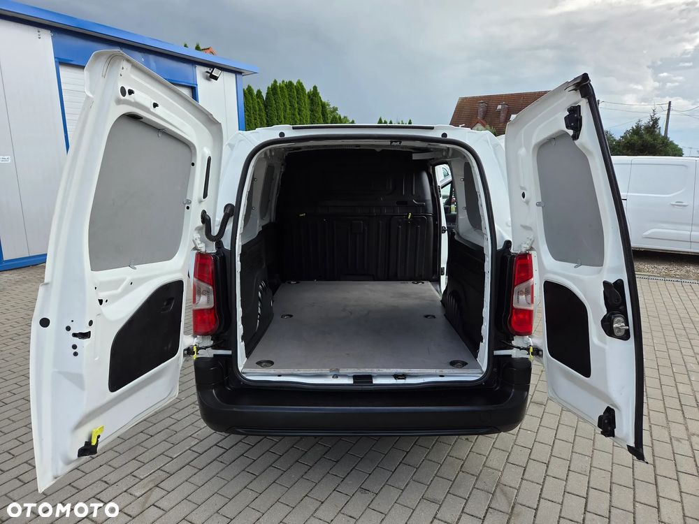 Toyota Proace City - 16
