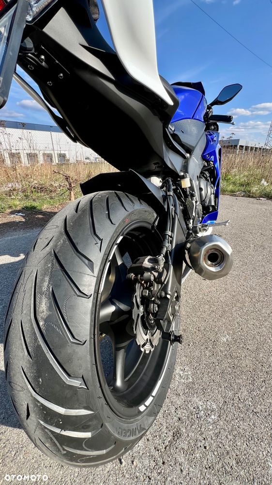 Yamaha R6 - 20