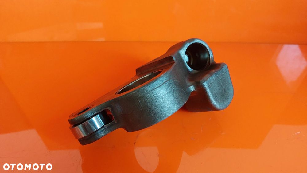 VOLVO FH4 KRZYWKA DŹWIGIENKA WYDECHOWA 21406640 - 1