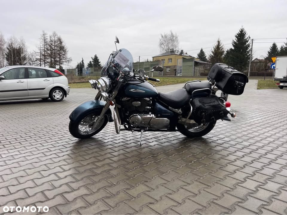 Suzuki Intruder - 1