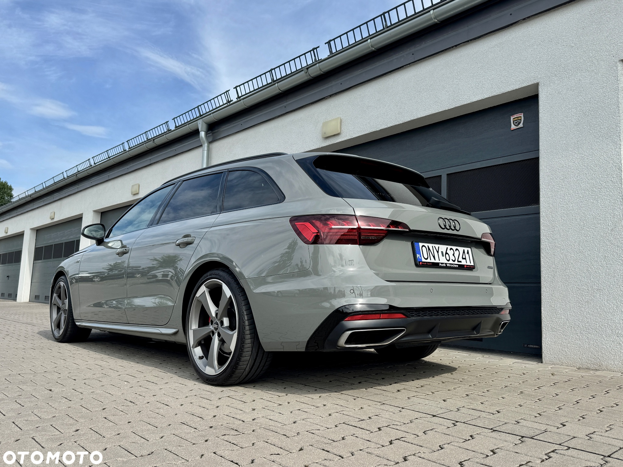 Audi A4 Avant 40 TDI quattro S tronic S line - 12