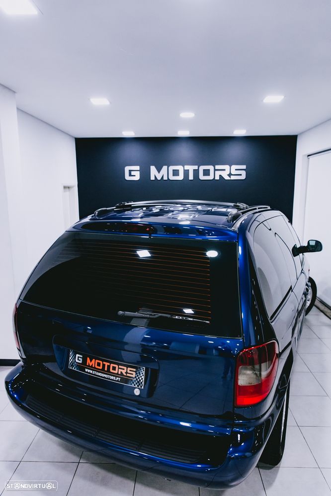 Chrysler Grand Voyager 2.5 CRD LX - 27
