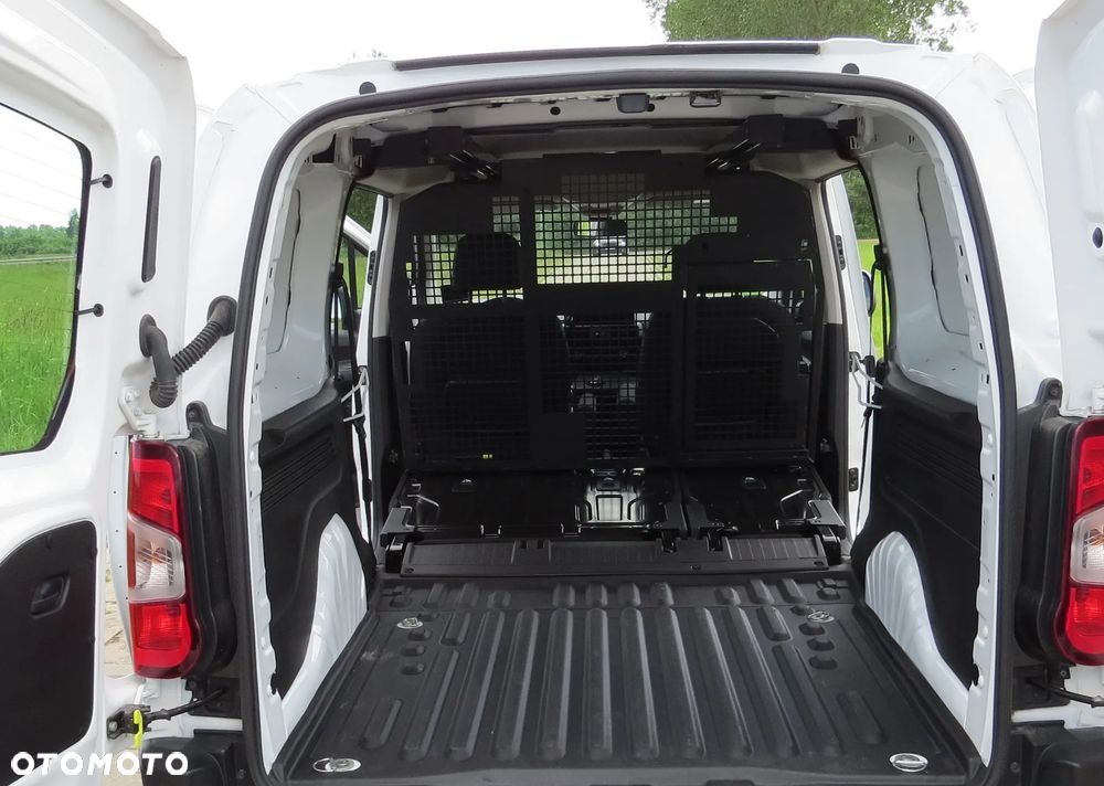 Toyota Proace City - 37