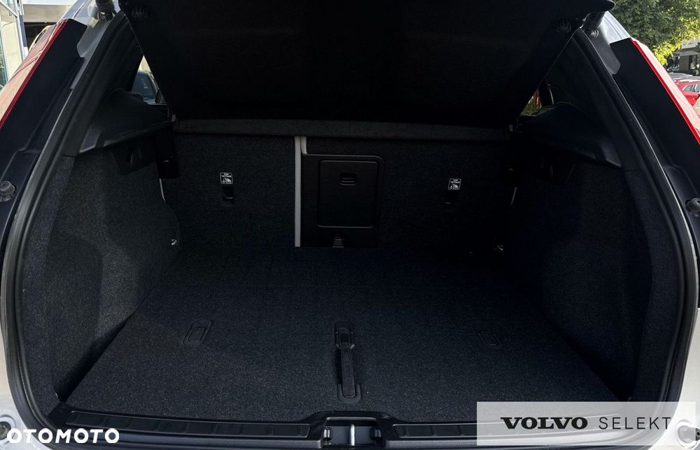 Volvo XC 40 - 33