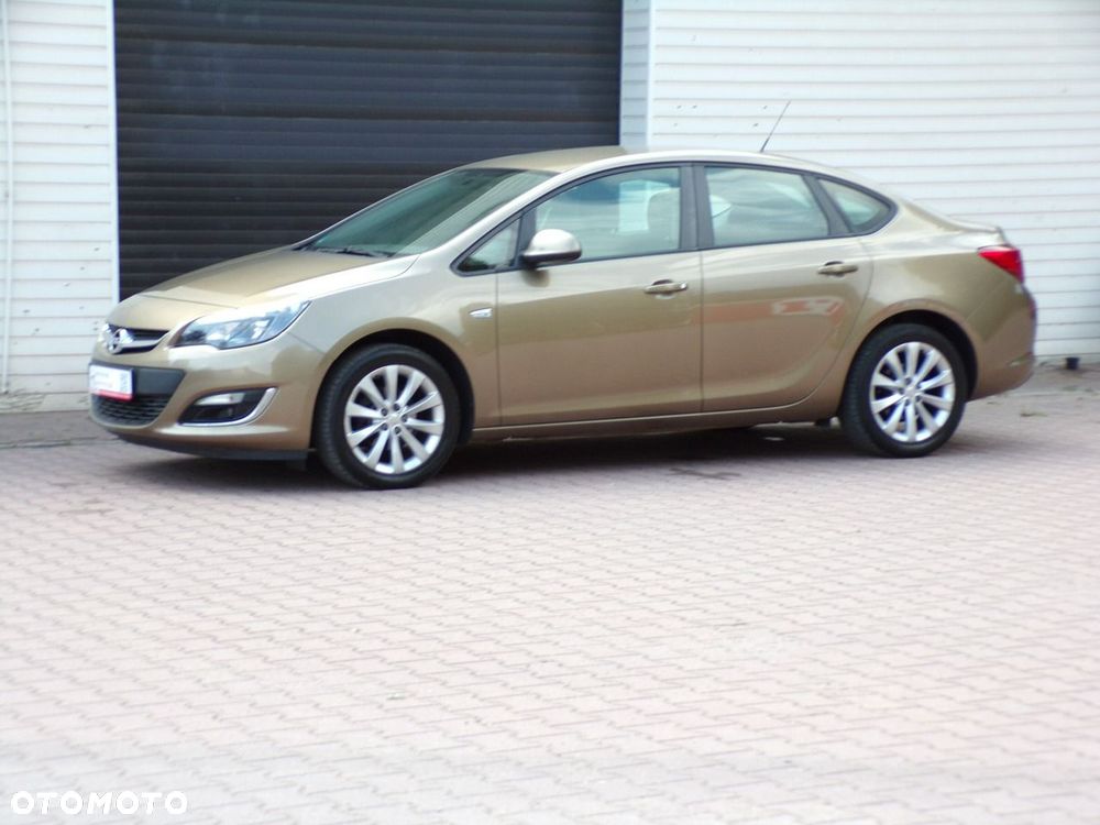 Opel Astra - 9