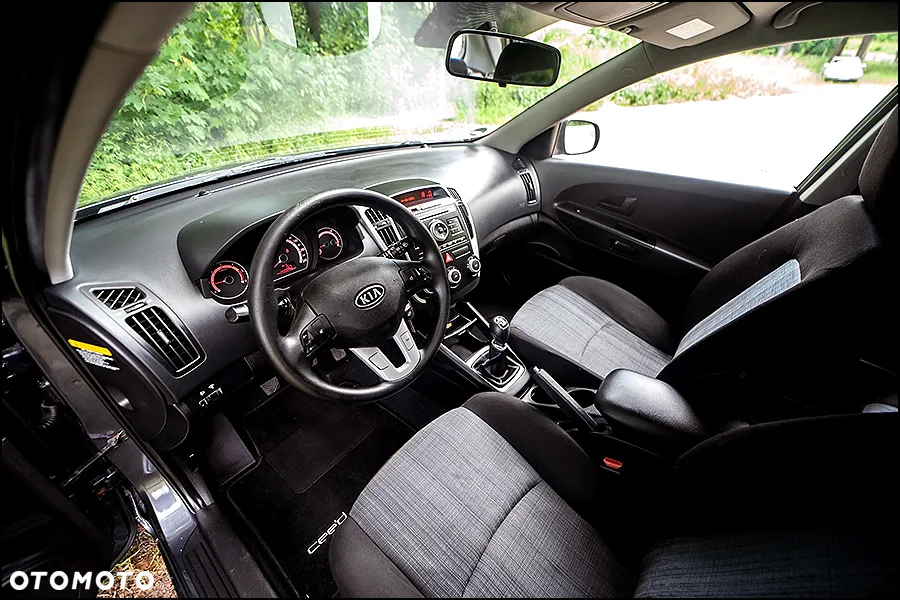 Kia Ceed - 6