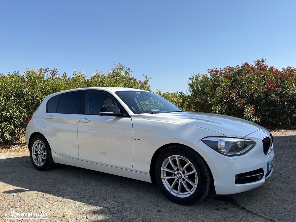 BMW 116 d EfficientDynamics Edition Sport Line - 1