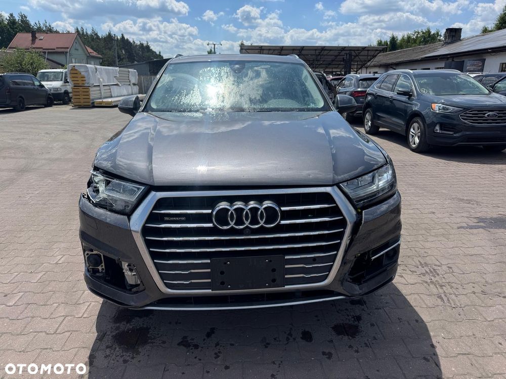 Audi Q7 3.0 TFSI Quattro Tiptronic - 6