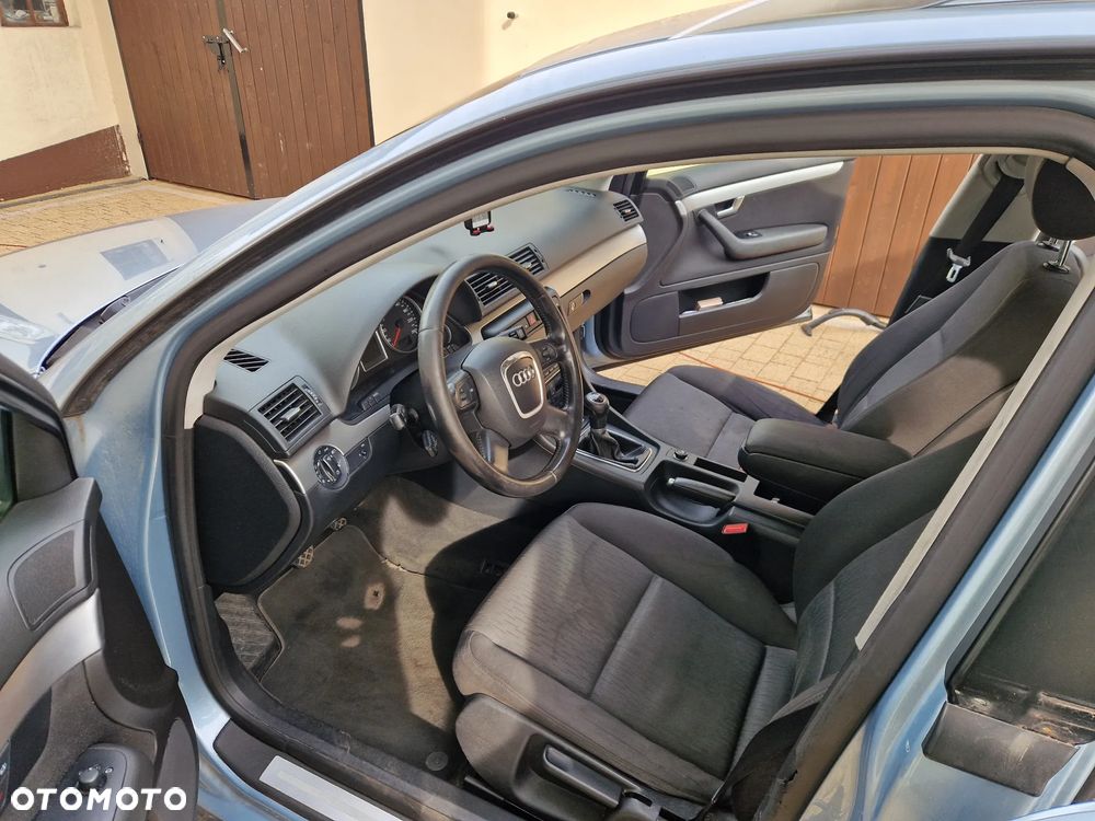 Audi A4 Avant 2.0 TDI DPF - 11