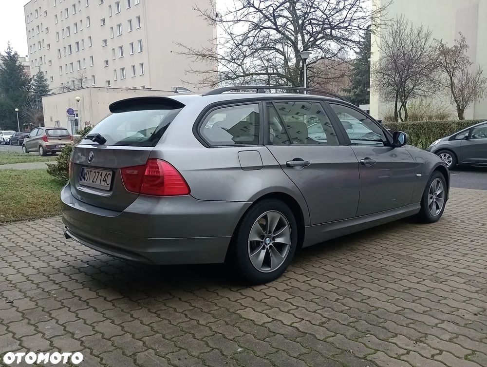 BMW Seria 3 318d DPF - 4