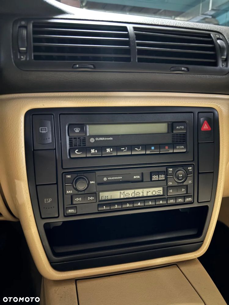 Volkswagen Passat 2.0 Basis - 7