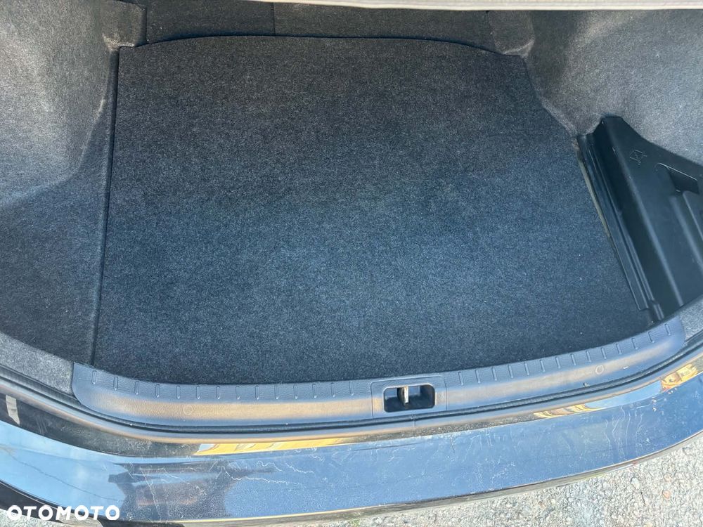 Toyota Corolla 1.6 Premium MS - 12