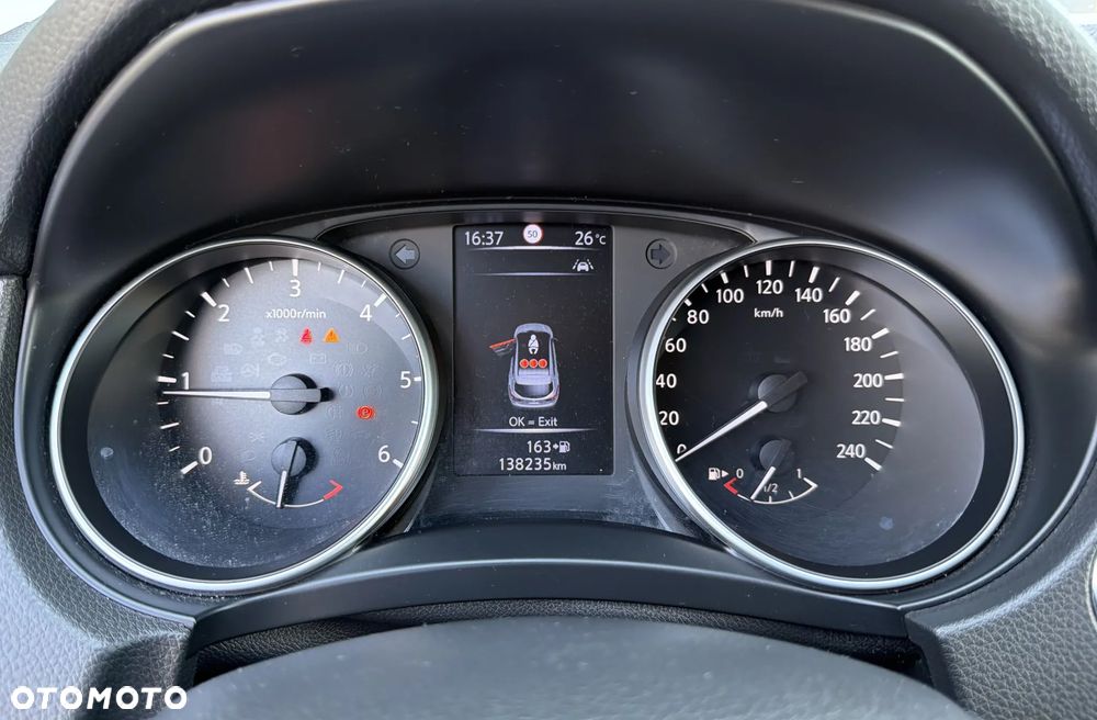Nissan Qashqai 1.5 dCi N-Connecta - 16