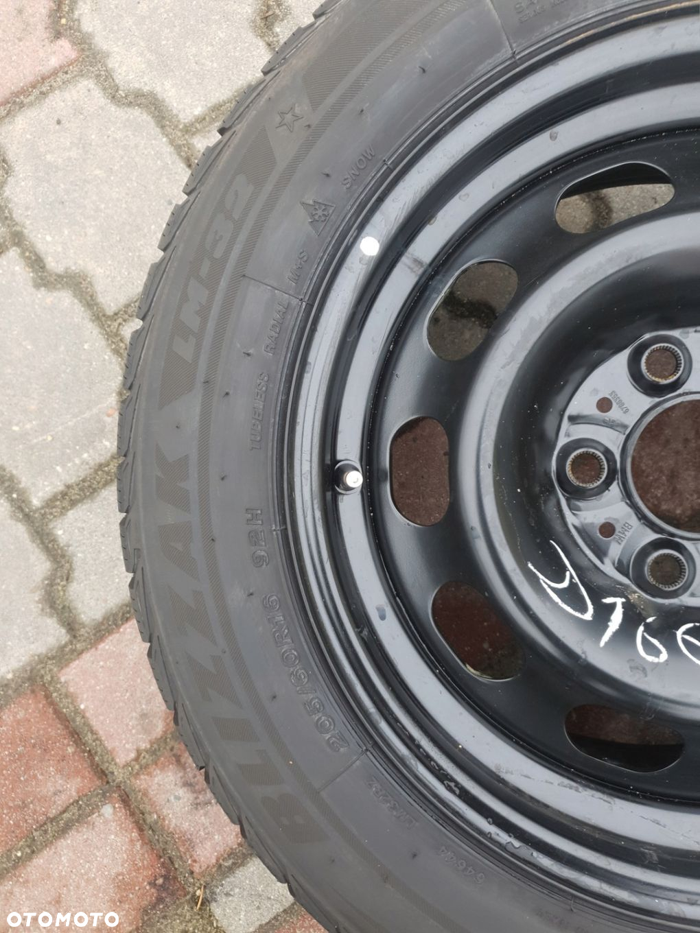 BMW F30 F31 E90 E91 E92 5x120 IS31 205/60R16 92H - 7