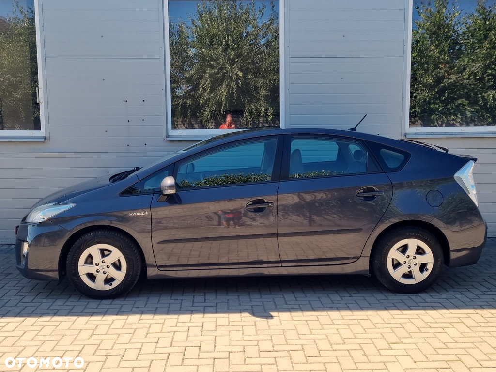 Toyota Prius 1.8 HSD Luna - 10