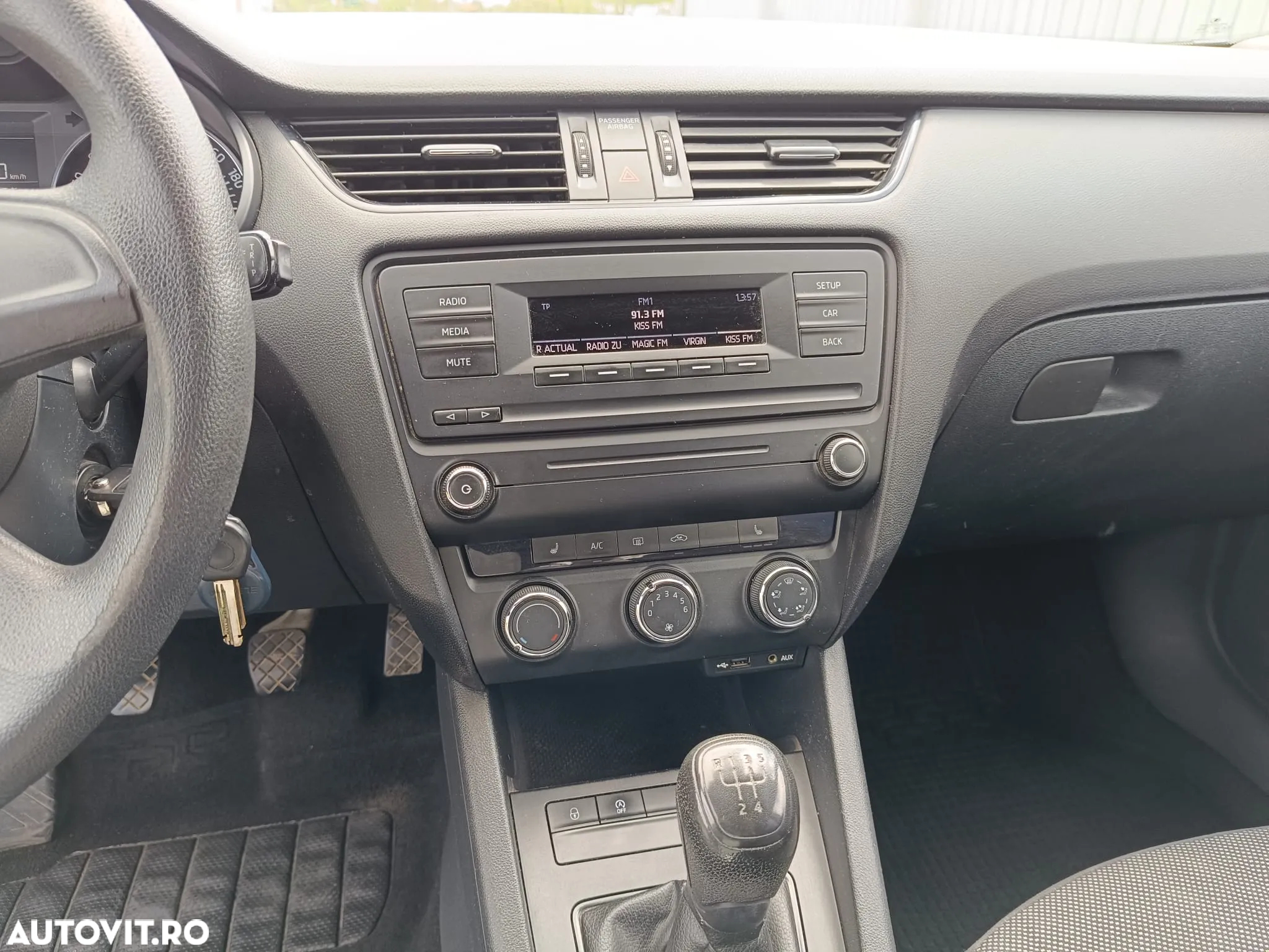 Skoda Octavia 1.6 TDI AMBITION - 13