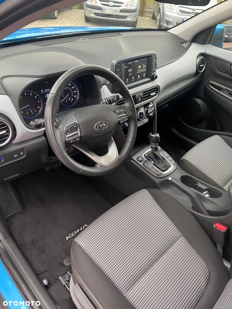 Hyundai Kona - 12
