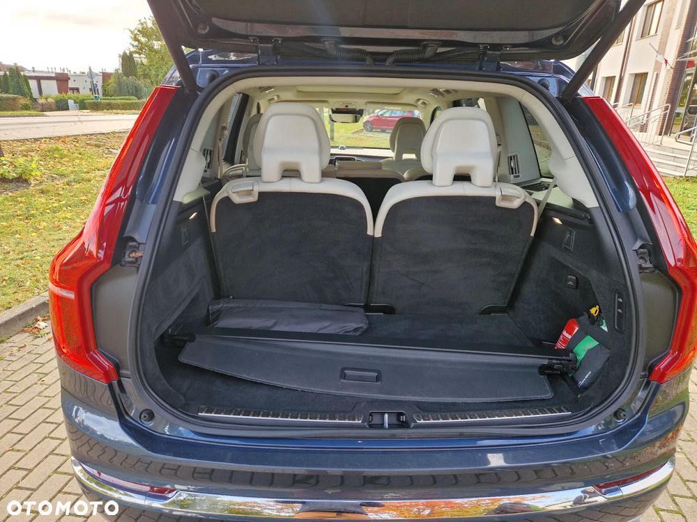 Volvo XC 90 - 25