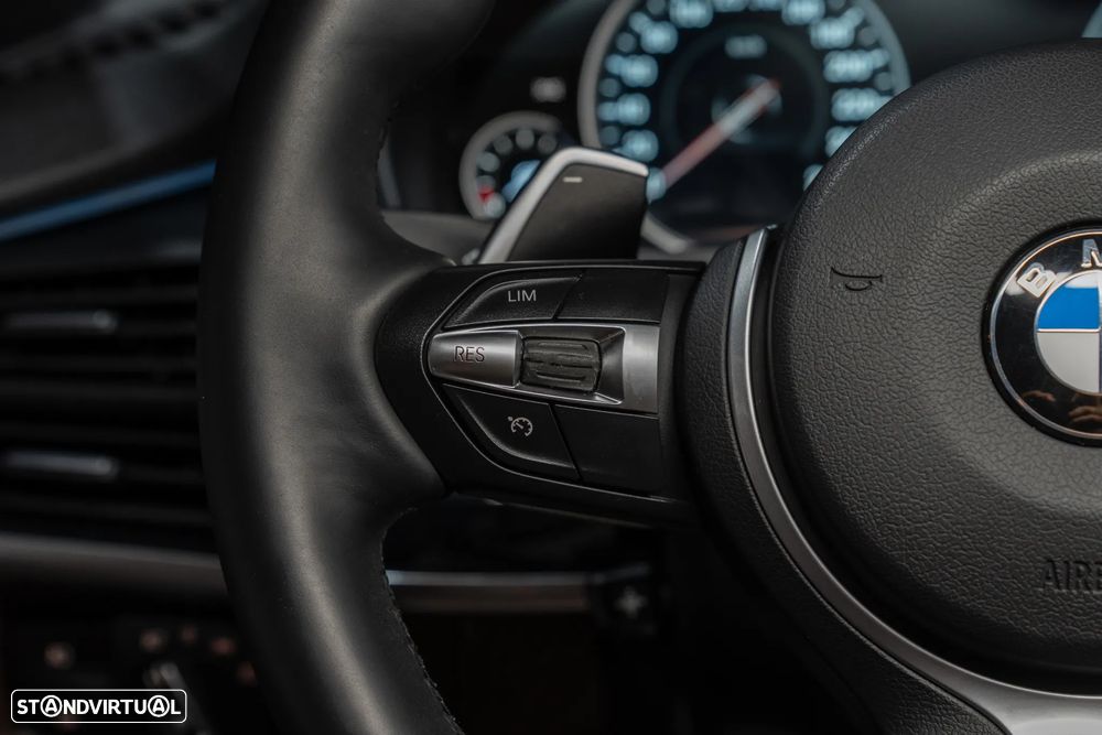 BMW X5 25 d xDrive Pack M - 11