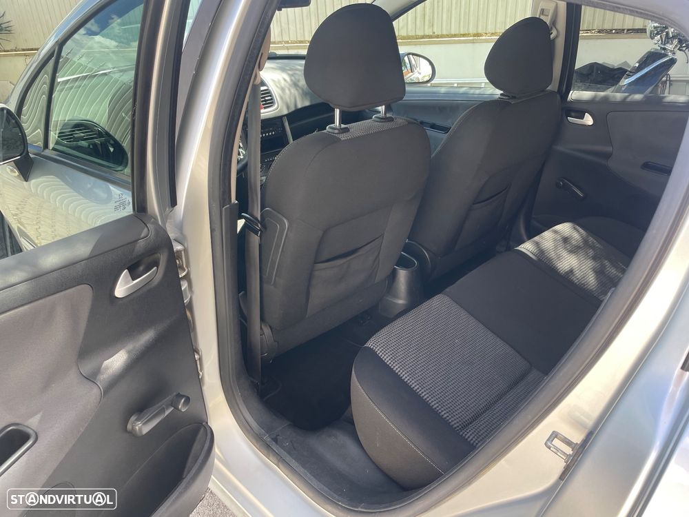 Peugeot 207 1.4 HDi Sport - 19