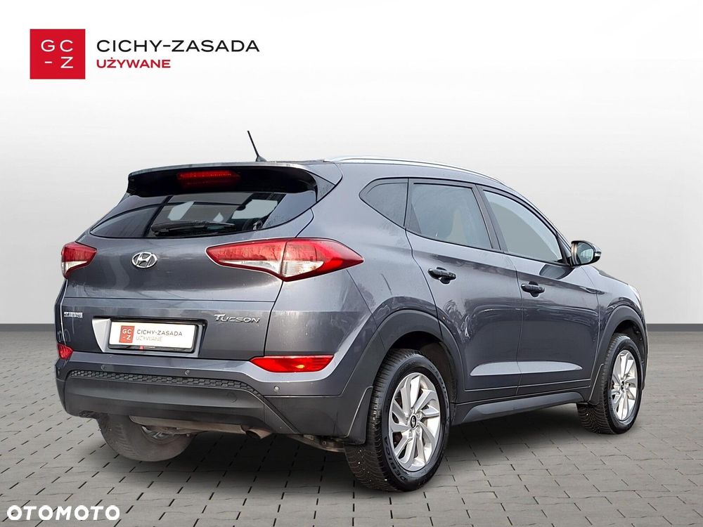 Hyundai Tucson - 2