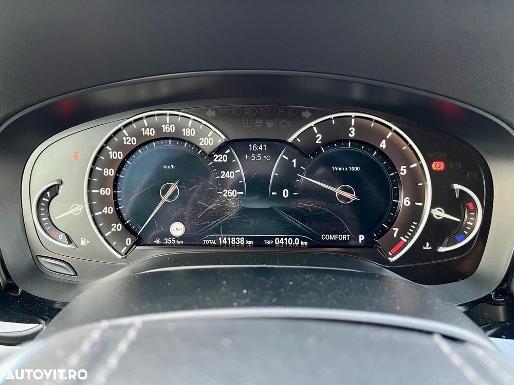 BMW Seria 5 530i xDrive Aut. Luxury Line - 12