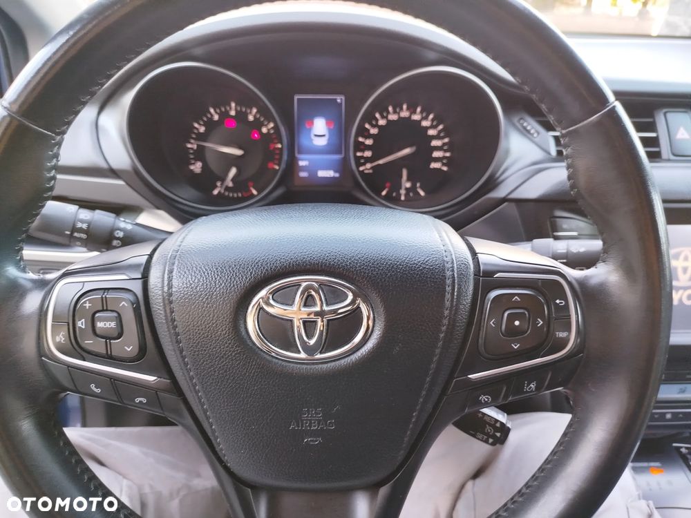Toyota Avensis 1.8 Premium - 7