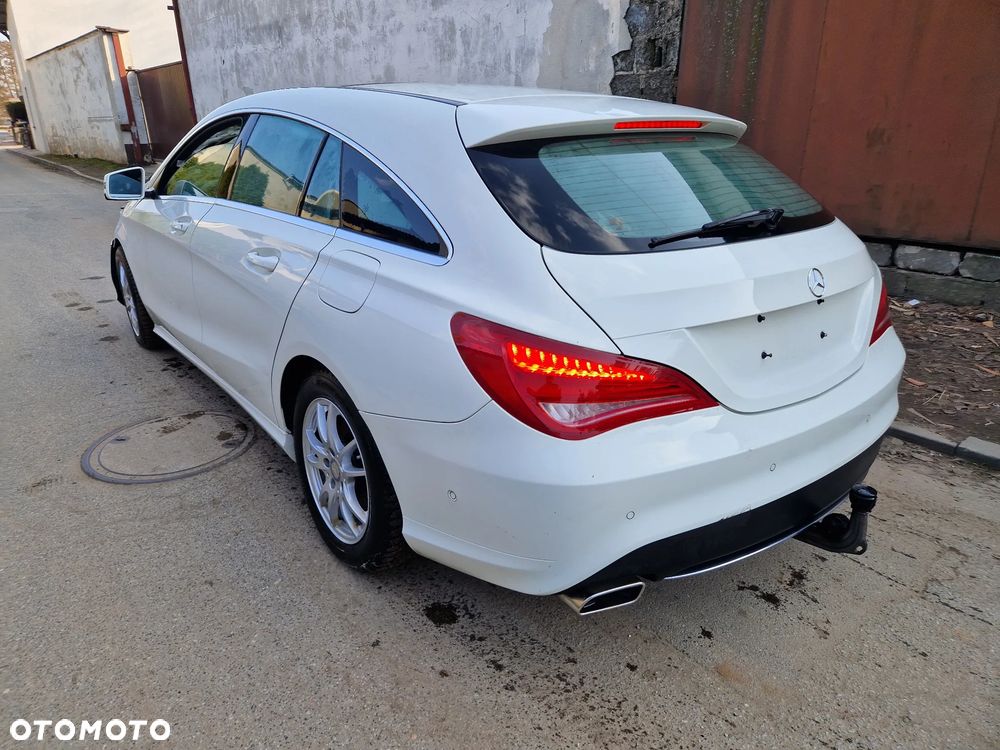Mercedes-Benz CLA 180 Peak Edition - 7
