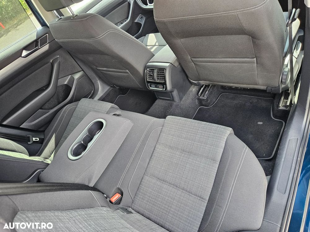 Volkswagen Passat 2.0 TDI SCR DSG Business - 29