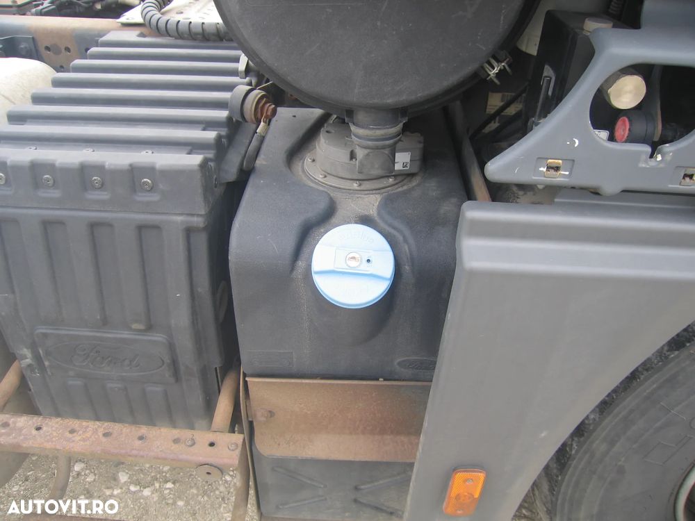 Ford FHT61GX CARGO , 480CP . - 25