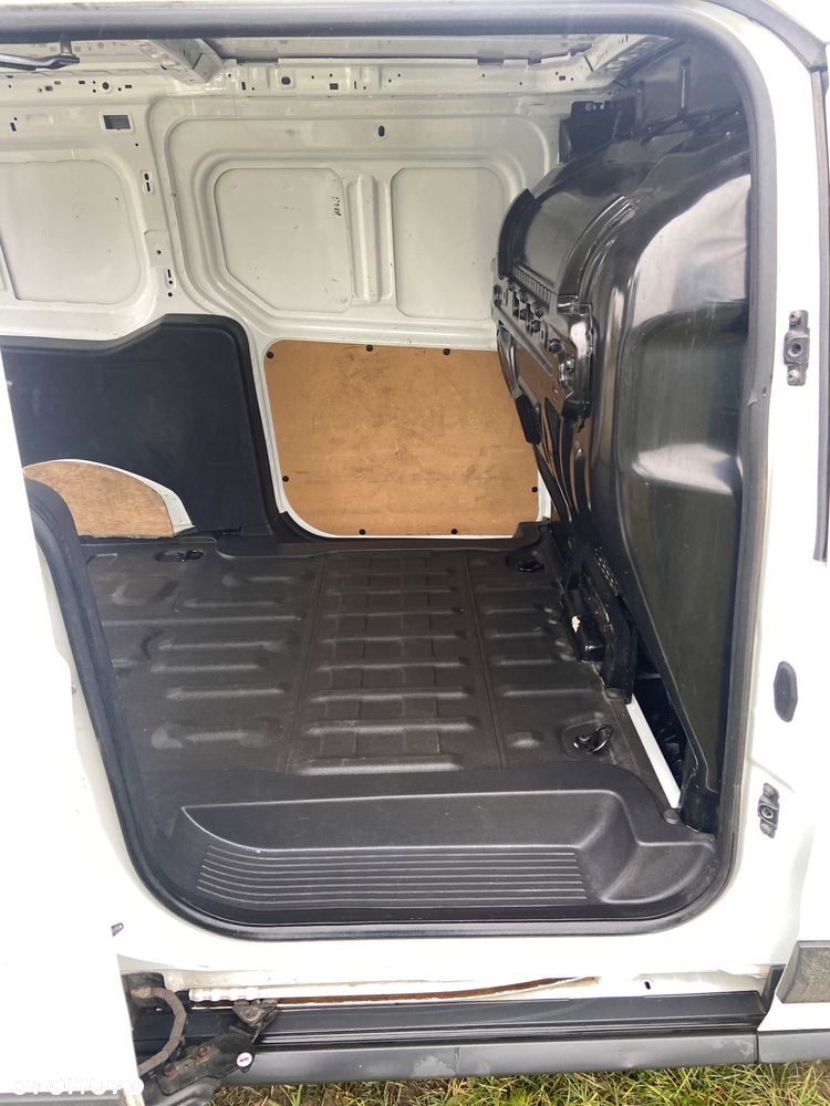 Ford Transit Connect L2 3 os. - 8