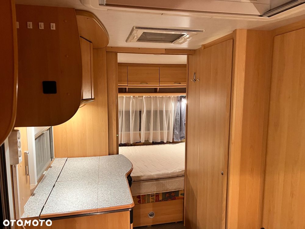 Dethleffs Camper 460 - 28