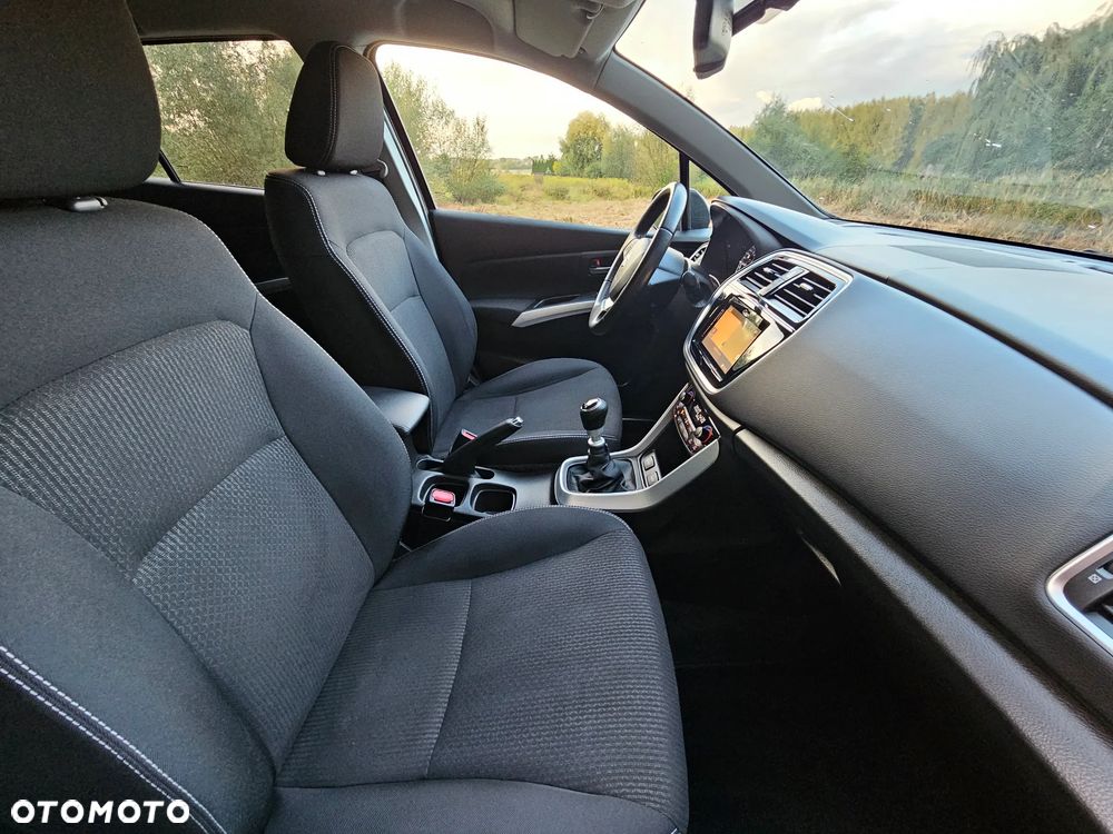 Suzuki SX4 S-Cross 1.4 Boosterjet Comfort - 31