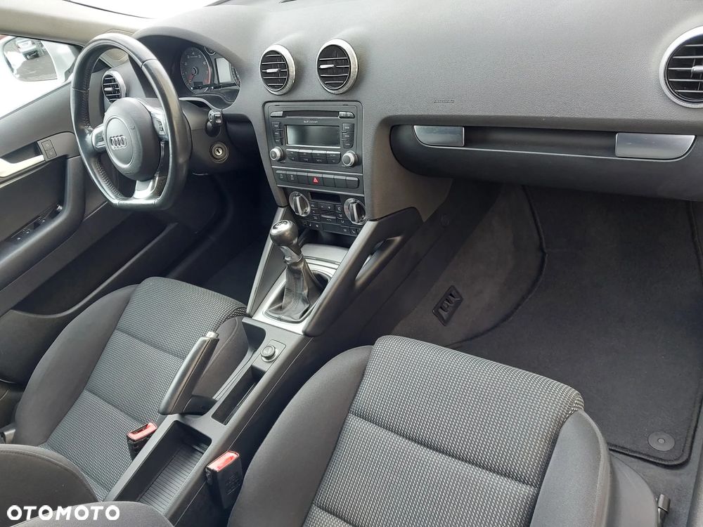 Audi A3 Sportback 1.4 TFSI S Line Sportpaket plus - 9