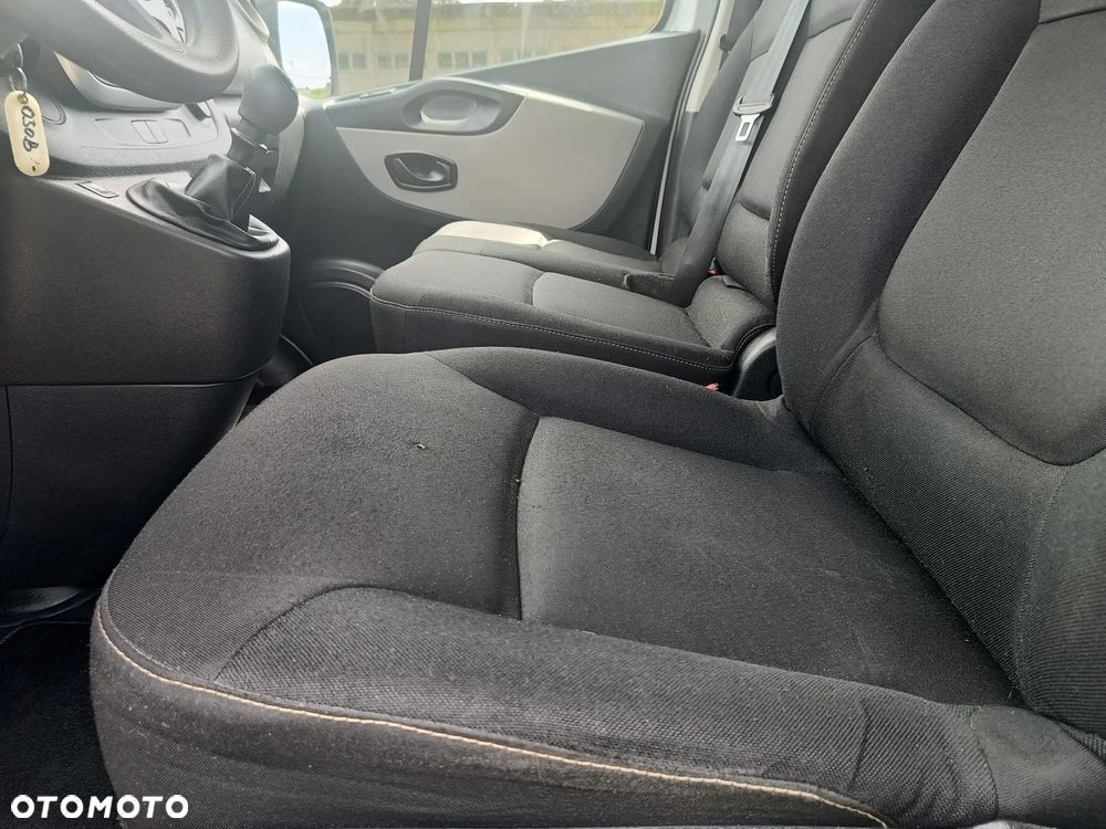 Renault Trafic - 21