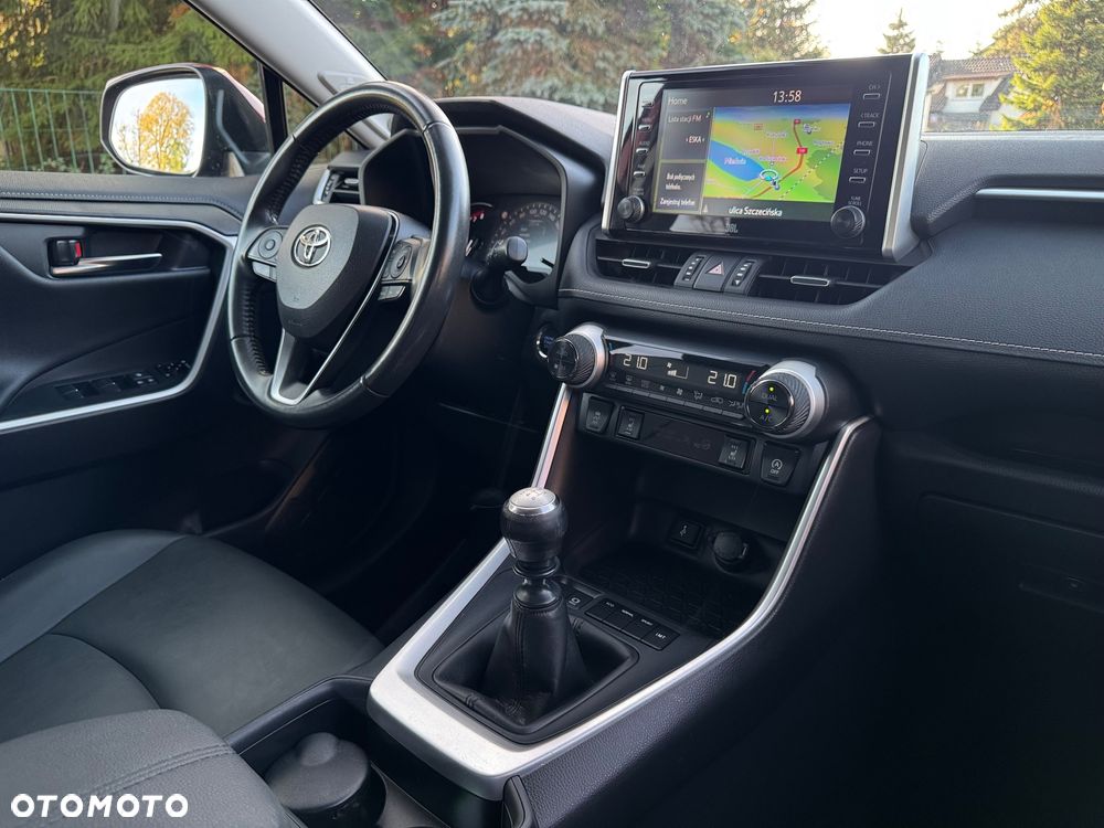 Toyota RAV4 2.0 Comfort 4x2 - 29