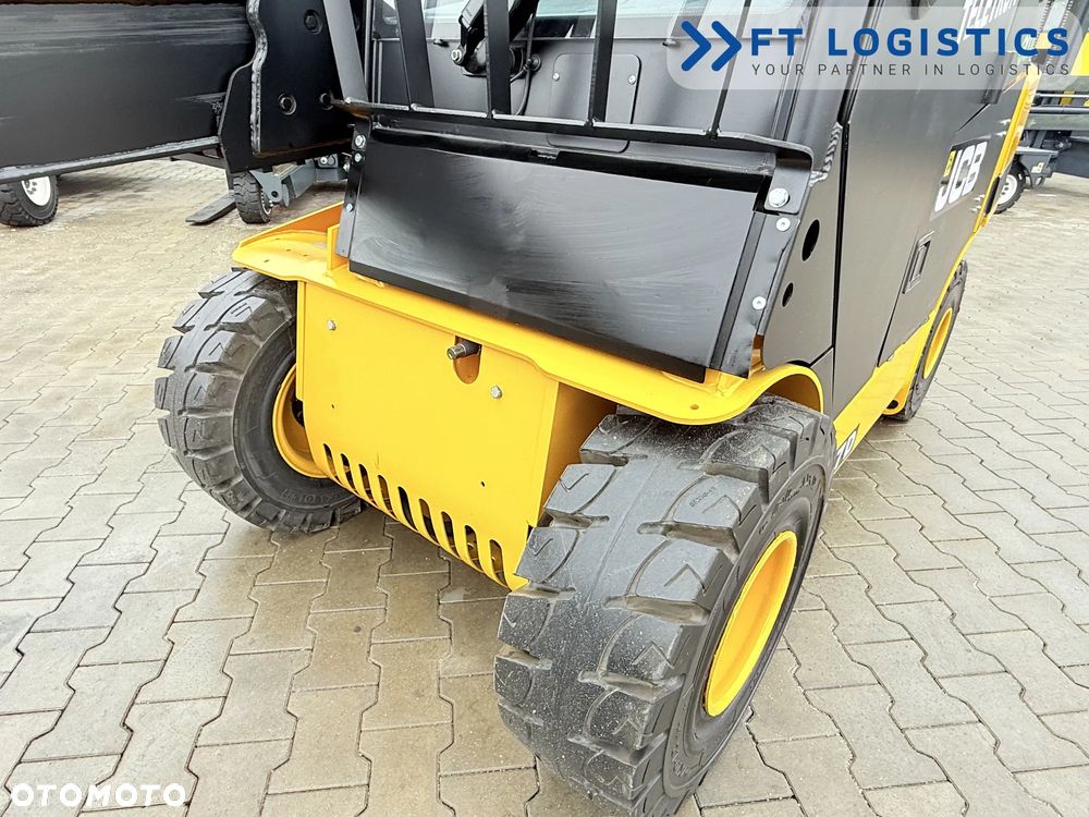JCB WÓZEK TELESKOPOWY JCB TLT27D / PEŁNA KABINA / 2019 ROK / OGRZEWANIE / PRZESUW BOCZNY - 19