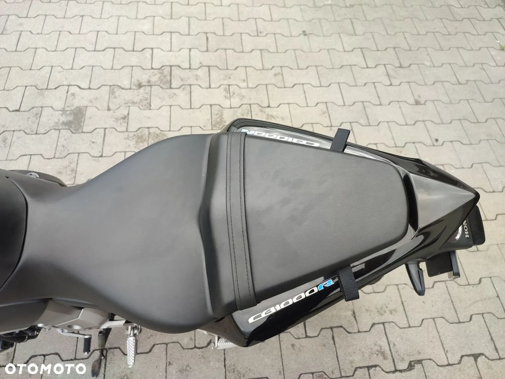 Honda CB - 32