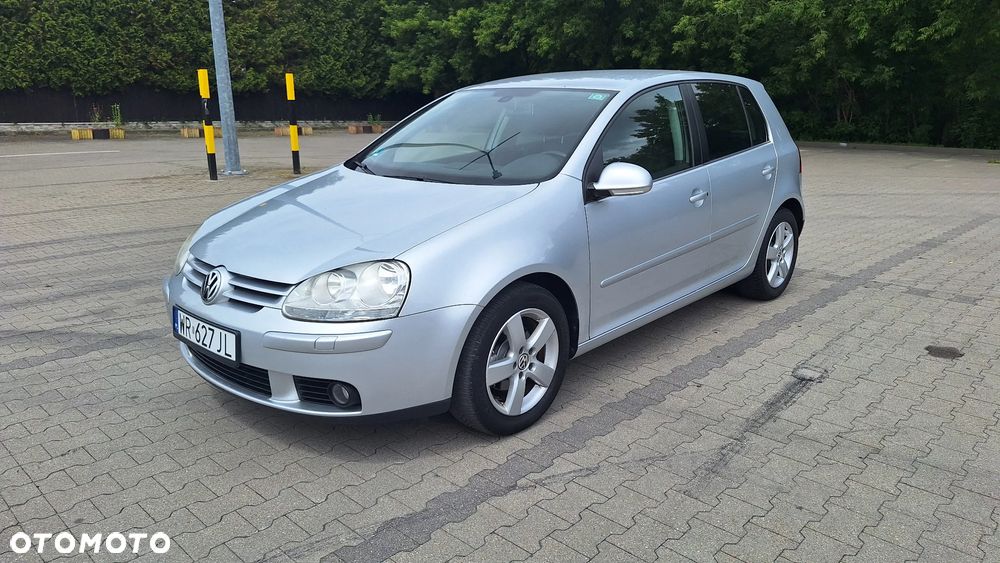 Volkswagen Golf 1.6 Trendline - 1