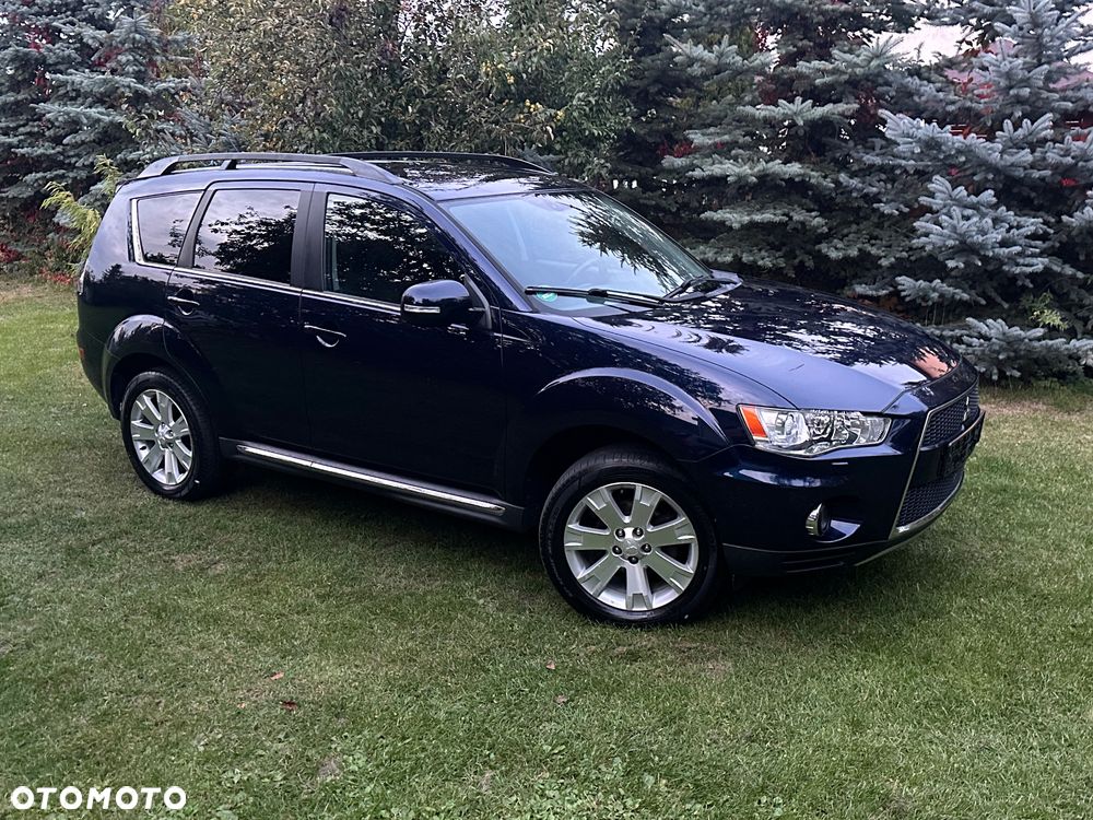 Mitsubishi Outlander - 32