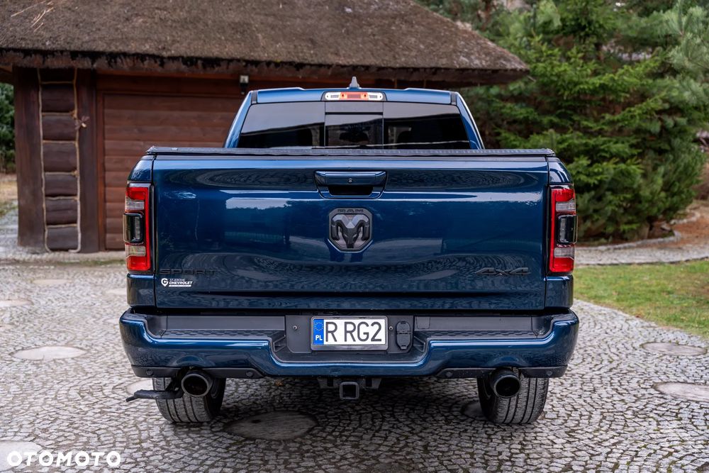 Dodge RAM 5.7 4x4 - 19