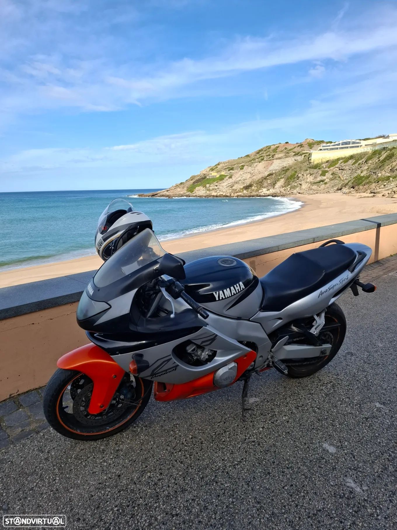 Yamaha YZF - 1