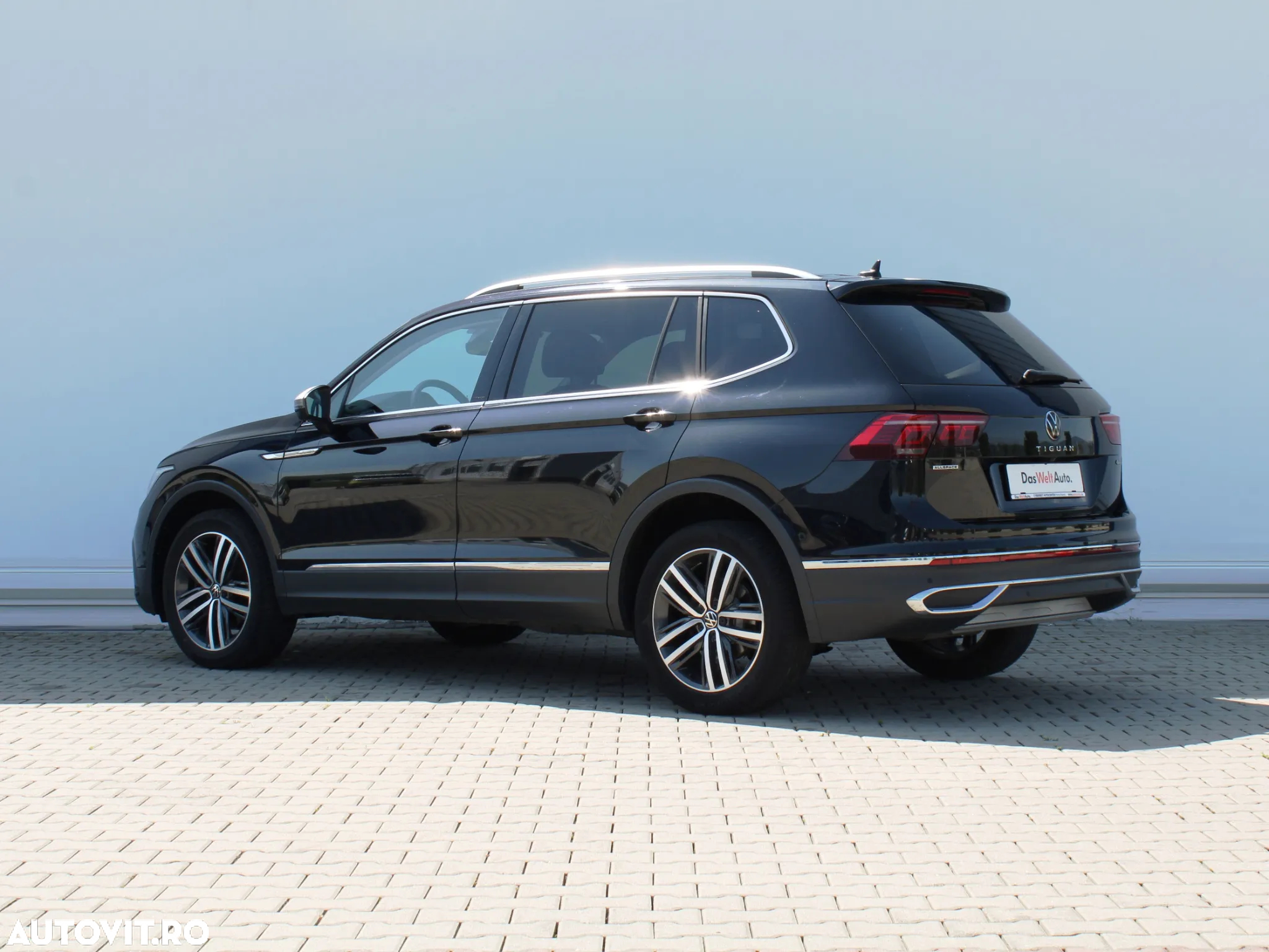 Volkswagen Tiguan Allspace 2.0 TDI 4Mot DSG Elegance - 3