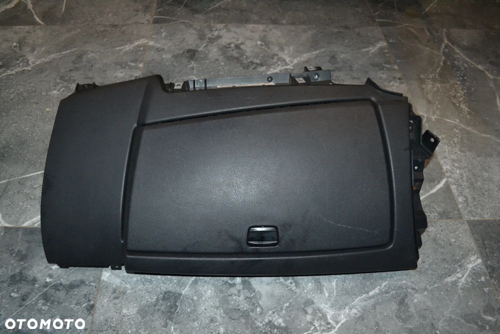 BMW 1 E87 SCHOWEK PASAŻERA EUROPA 7124554