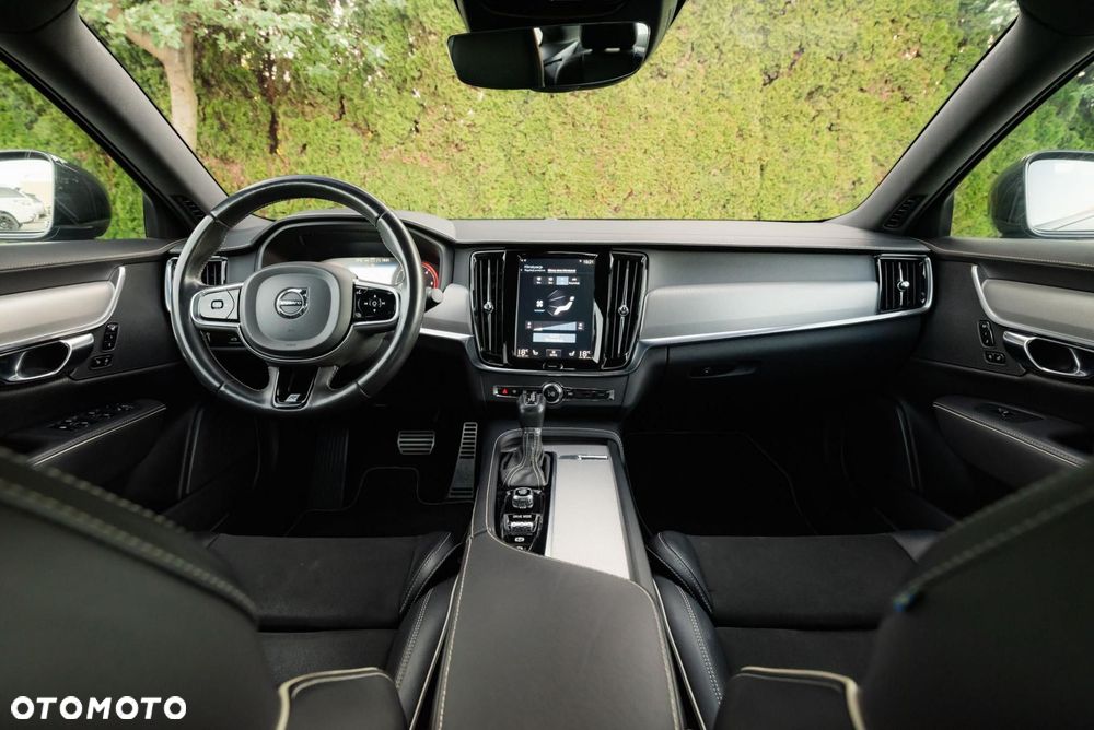 Volvo S90 D5 AWD R-Design - 11