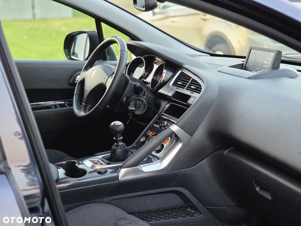 Peugeot 3008 HDi 115 Allure - 27