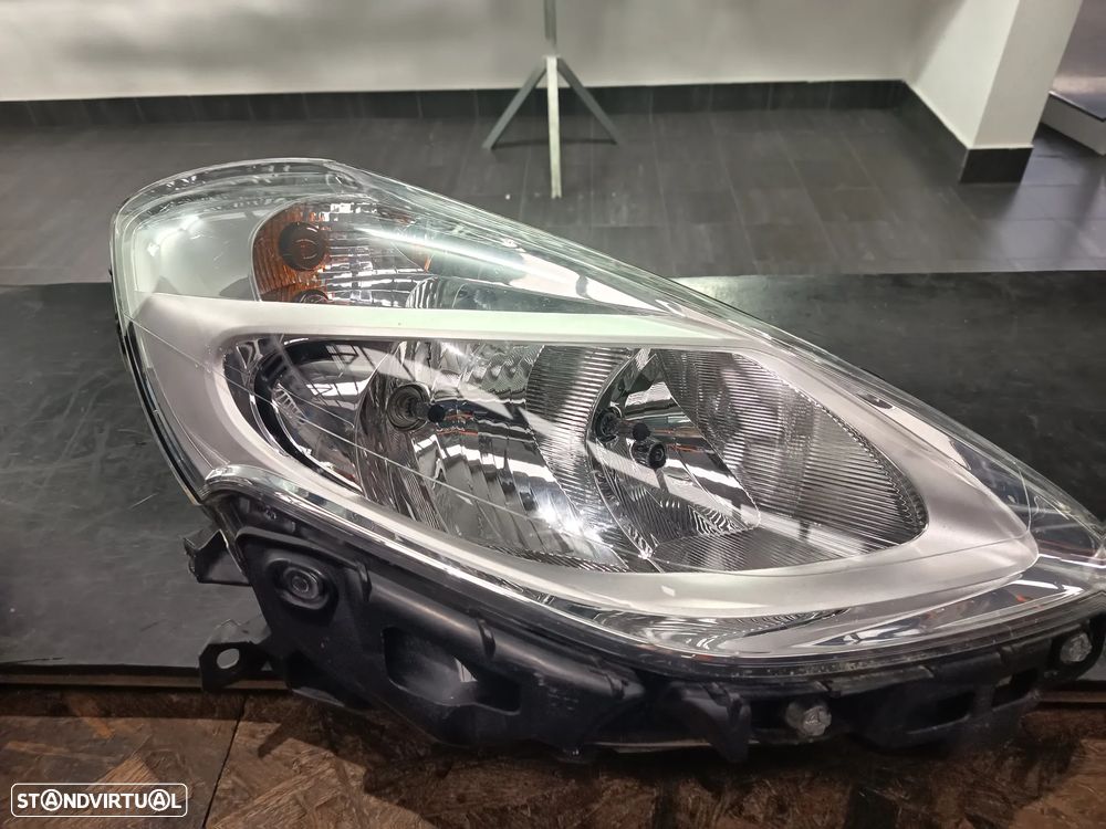 FarolFrt Drt Renault Clio 2009-2012 Ref: 260104392R - 1