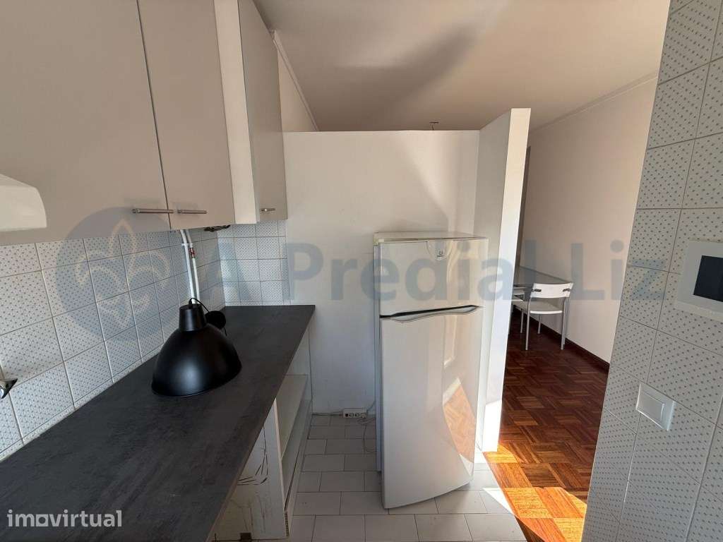 Apartamento T1 - Antas / Praça Velasquez - Grande imagem: 5/18